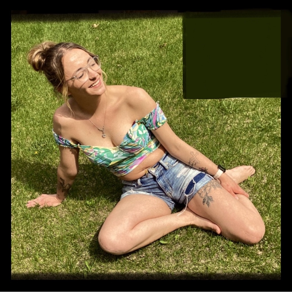 🐣  Off the Shoulder Sexy Unique Wire Bra Crop Top ~ NWT